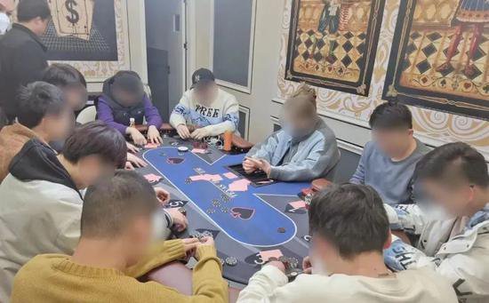 玩“德州扑克”，构成赌博<em>违法犯罪吗</em>？