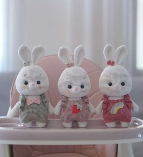 萌兔三小只粉嫩袭来，领结兔、草莓兔和彩虹兔，个个萌到哭！附...