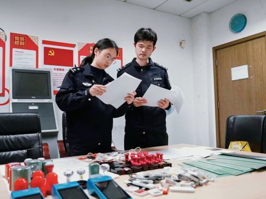上海警方侦破特大影视投资合同诈骗案 涉案金额4.9亿余元