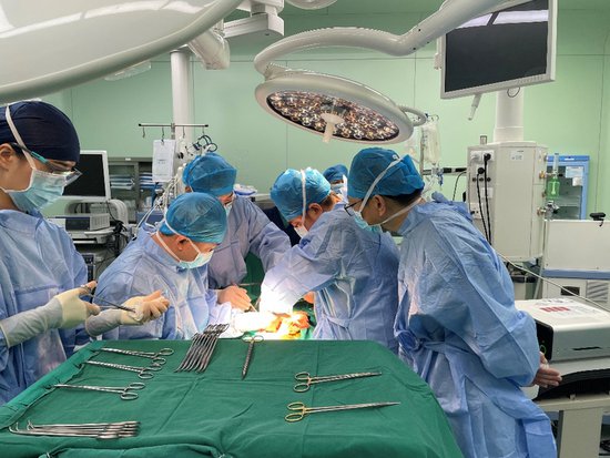 上海四院<em>精准</em>诊治为65岁患者带来新生
