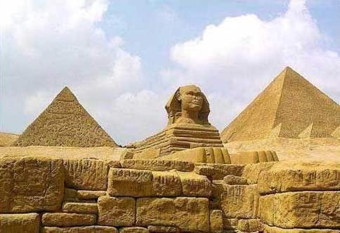 <em>埃及</em>一幅壁画解谜，建筑<em>金字塔的</em>时候，运输石雕用的工具竟是滑...