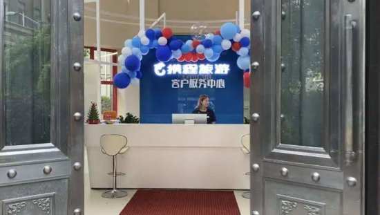 人数激增！上海办签证大排长龙：不少人一早来苦等到下午，现在...