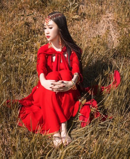 歌手刘晓彤6月新歌《水晶鞋》童话般的爱情故事