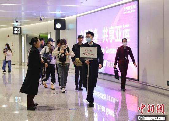 <em>杭州</em>机场国际中转厅启用 推出10条国际中转航线