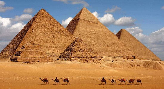 <em>古埃及金字塔</em>让人惊叹，同时咱们老祖宗在干嘛，专家：叹为观止