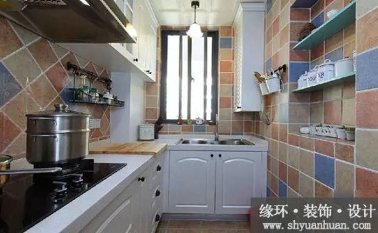 上海<em>二手房装修如何</em>能使厨房空间显大？