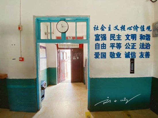 候车厅仅<em>20多平米</em>，被誉为中国最美火车站之一，竟是日本人建的...