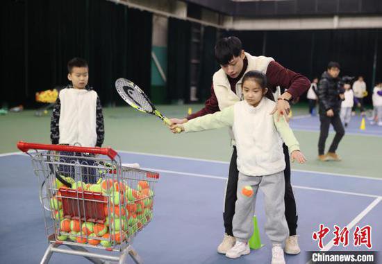 宁夏：网球公益培训助力全民健身
