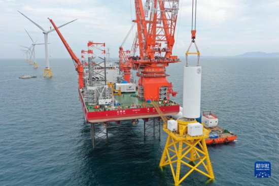 16兆瓦大<em>容量</em>海上风电机组在平潭外海开始安装