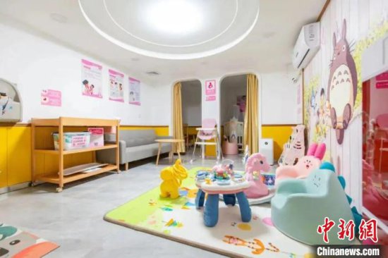 小空间大关爱：<em>广东</em>打造9492间母婴室