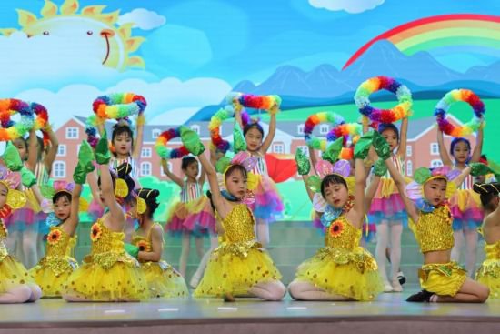 湖南省2023年庆祝“六一”儿童节主题晚会举行