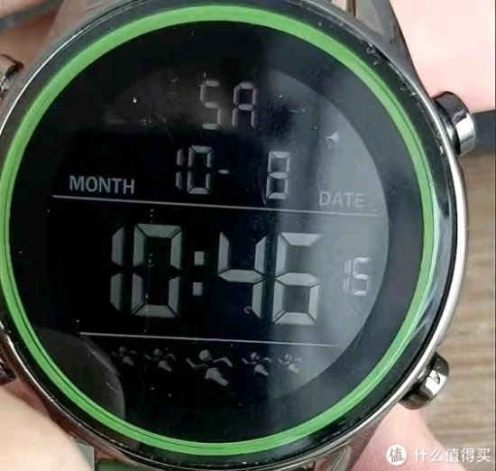 <em>手表</em>小白拥有的第<em>一块手表</em>，淡绿色的边框很好看。