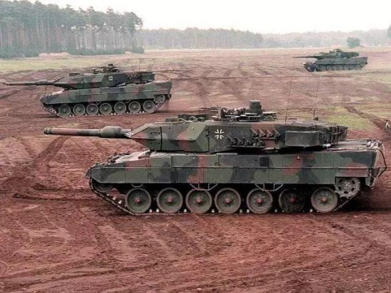 中国<em>为何不引进</em>优秀的豹2？日本人笔下中国豹2对抗苏军T72