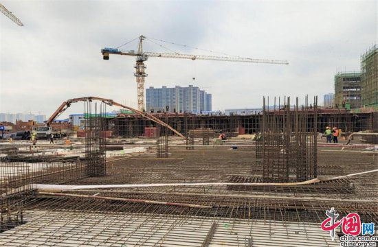 <em>湖南</em>邵东奥特莱斯购物公园 紧锣密鼓建设确保项目如期完成