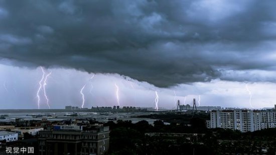 “风乌”气象大模型科学家团队：用AI预报极端天气未来不是梦！