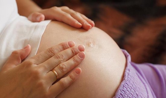 <em>怀孕</em>后，孕妈多注意这六件事，以免误伤胎儿导致“<em>缺氧</em>”