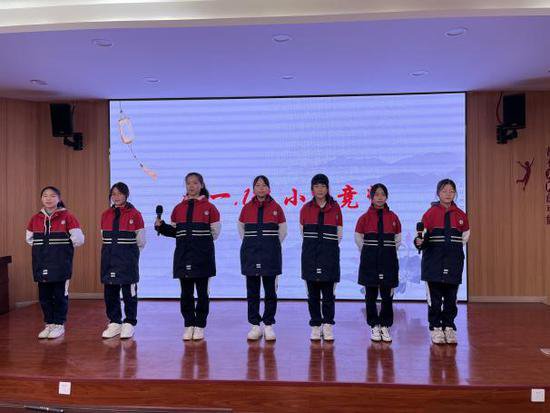 重庆市二塘中学举行第五届“赋能杯”古诗词诵读竞背大赛