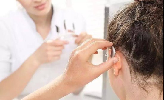 江津惠耳听力助听器提醒您：耳聋对语言功能<em>有哪些</em>影响