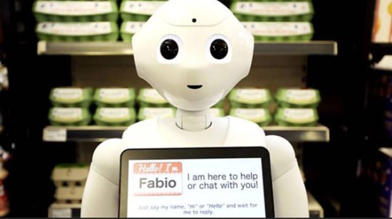 <em>差强人意</em>！英国首个超市机器人上岗一周惨遭“解雇”