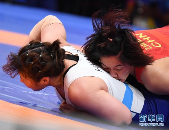 <em>女子</em>自由式<em>摔跤</em>76公斤级：中国选手周倩打入决赛