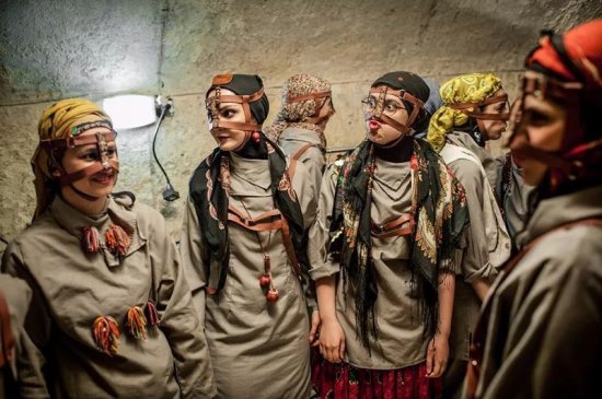 影像 | 在伊朗有这么一群在地下舞动的“热血艺术团”