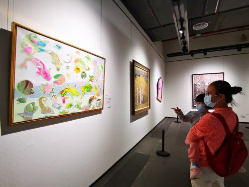 第二届深圳<em>大芬</em>国际油画双年展开幕