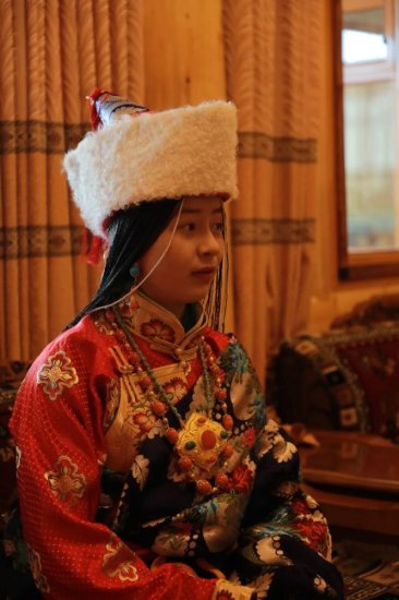 正月里的成人礼——拉卜楞藏族姑娘的<em>及笄年华</em>