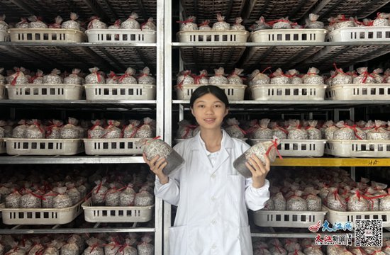 江西应用技术职业学院开创翘鳞<em>香菇</em>二次养合育菌技术
