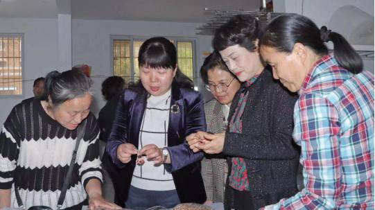 蚌埠市妇联召开“巾帼共富工坊”服务中心筹备会