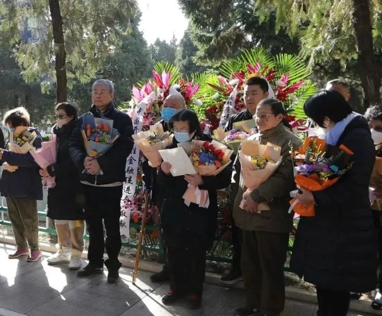 于若木同志逝世<em>17周年</em>缅怀活动在京举行