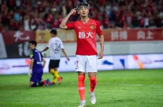 <em>广州恒大俱乐部</em>降薪，最高60万元，这对中国足球是好事吗？