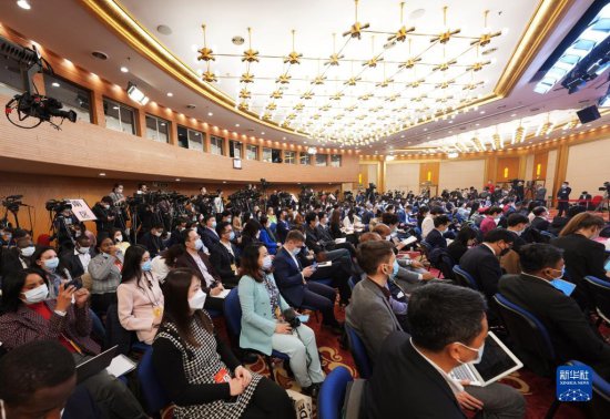 3月7日，十四届全国人大一次会议在北京梅地亚中心<em>多功能厅</em>举行...