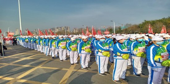 <em>河南商丘</em>：“2020中国·<em>商丘</em>国际全民健身徒步大会”成功举行