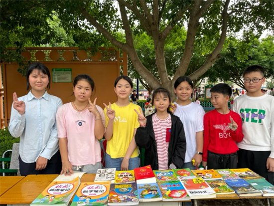 定南县第三小学开展第七届读书节系列活动