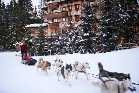 <em>全球顶级</em>滑雪酒店的标配：Ski in-Ski out