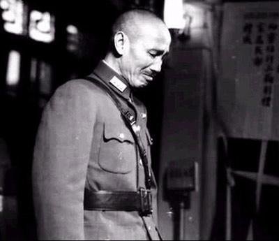 揭秘蒋介石大陆最后一次阅兵：眼噙泪水 嗓子嘶哑