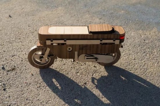「玩车」木头做模型，是设计师对工业艺术品<em>最佳</em>的表达<em>方式</em>