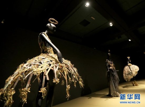 专访：中国文化是我的艺术创作之源——访中国<em>著名时装设计师</em>郭...