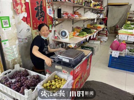 小时小店|杭州东清巷便利店、蔬菜店，接住坠楼女子之后……有人...