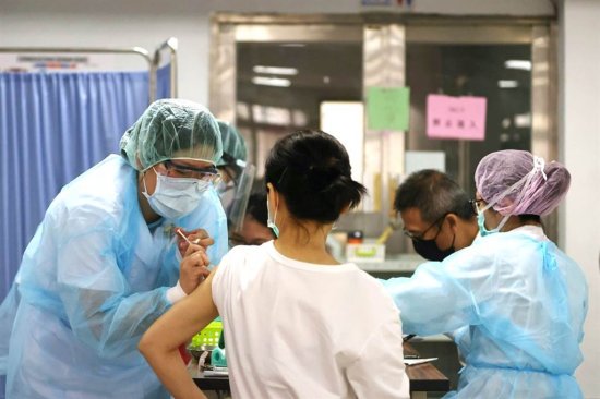 台湾地区疫苗施打率在亚洲倒数第二 仅高于越南