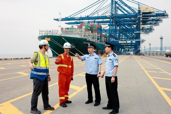 <em>宁波</em>公安“18项措施”护航海洋经济高质量发展