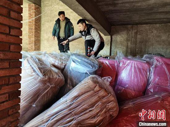 重庆警方破获特大制售假冒伪劣电热毯案 涉案总金额2000余万元