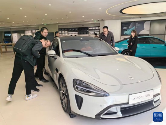 镜观中国丨这就是技术不断创新的中国新能源汽车