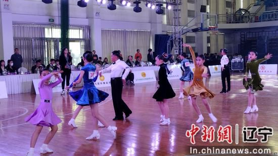 太酷啦！第二届中国·<em>辽宁体育</em>舞蹈公开赛在沈阳市于洪区精彩上演