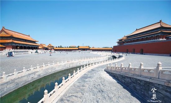 故宫600年的时光，似乎凝固为一瞬间，汇聚了中华文明之美