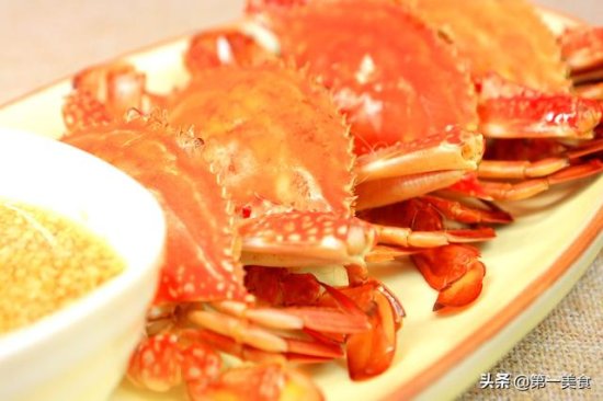 蒸螃蟹时，切忌直接上锅蒸！牢记这3点，蟹黄不外流，肉质更鲜美