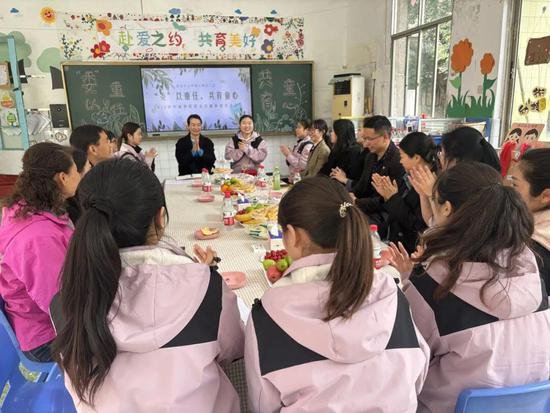 九龙坡区歇台子小学蒲公英幼儿园举行2024学年春季家委会及膳食...