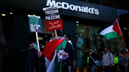 多国发起抵制行动，<em>麦当劳</em>宣布回购其在以色列<em>所有</em>门店