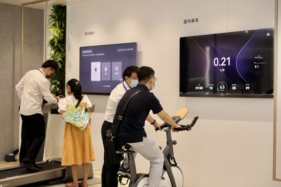 2022中国<em>电</em>子信息博览会开幕，华为多款终端产品亮相