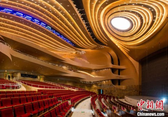 <em>扬州</em>运河大剧院已建成 今年4月将开门迎客